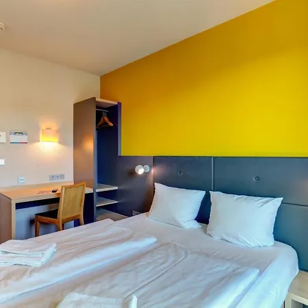 Meininger Frankfurt/main Messe Hotel 3*