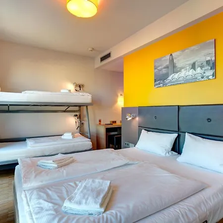 Hotel Meininger Frankfurt/main Messe 3*