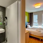 Szálloda Meininger Frankfurt/main Messe 3*