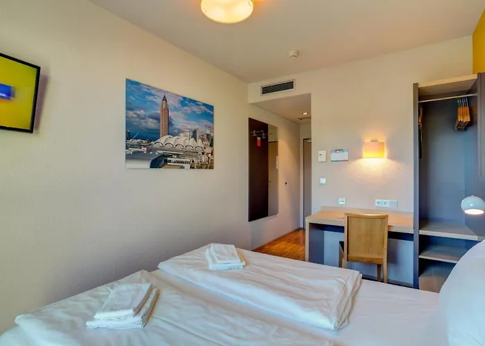 Meininger Frankfurt/main Messe Hotel